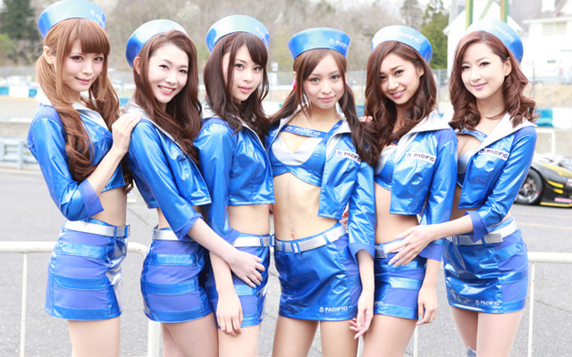 スーパーGT『パシフィック フェアリーズ』櫻井さえ・弥生・石黒文恵・朔矢あいね・鈴木理沙・山本成美