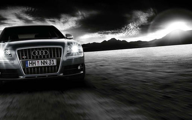 ADVAN Sportがアウディ S8 の新車装着認証を取得