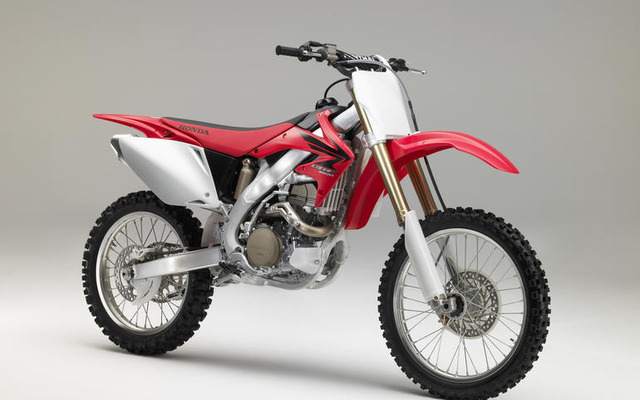 ホンダ、モトクロス競技専用車CRFシリーズの07年モデル
