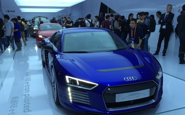 アウディ 新型 R8 e-トロンの自動運転コンセプトカー（CESアジア 15）