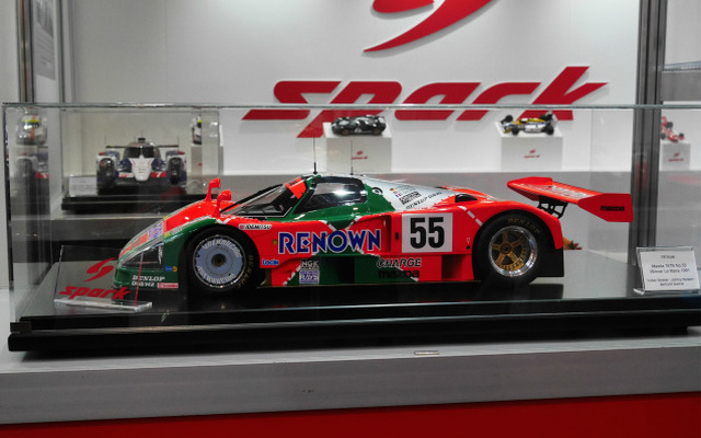 スパークが出品した1/8サイズのマツダ787B。お値段45万円也