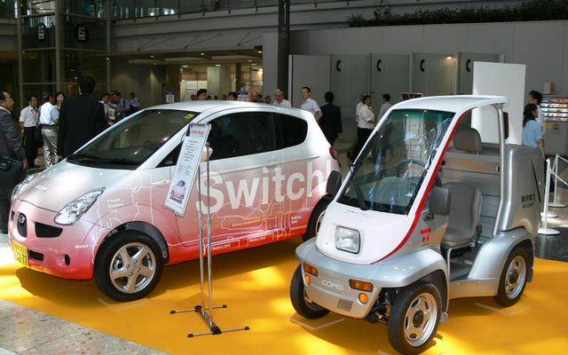 東京電力、電気自動車展示