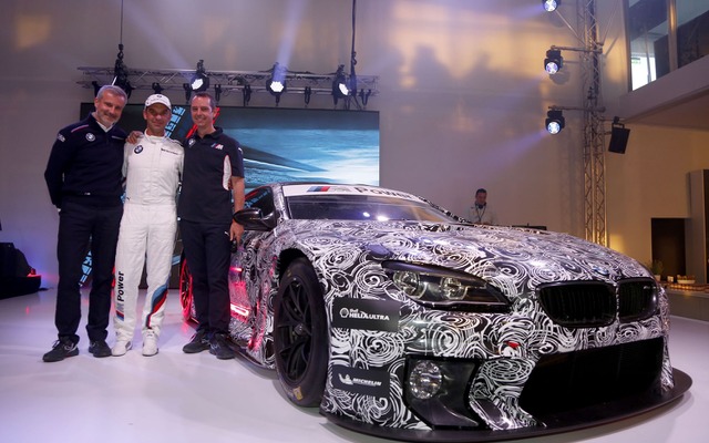 BMW M6 GT3 の開発プロトタイプ車