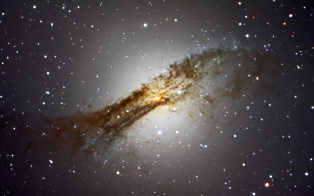 活動銀河ケンタウルス座A　Centaurus A（NGC5128）