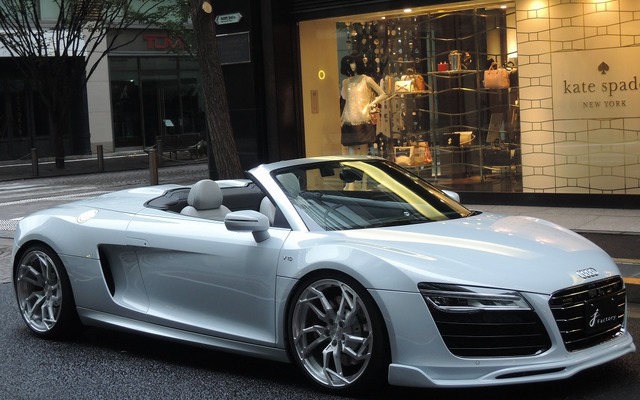 J factory AUDI R8 V10