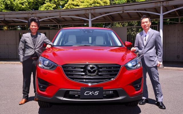 マツダ CX-5を担当した、大塚正志 開発主査（左）と玉谷聡チーフデザイナー（右）