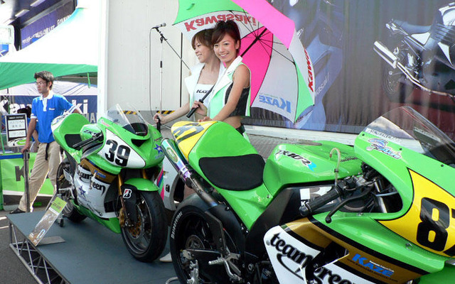 【鈴鹿8耐】レースクイーン写真蔵…第二弾、カワサキ編