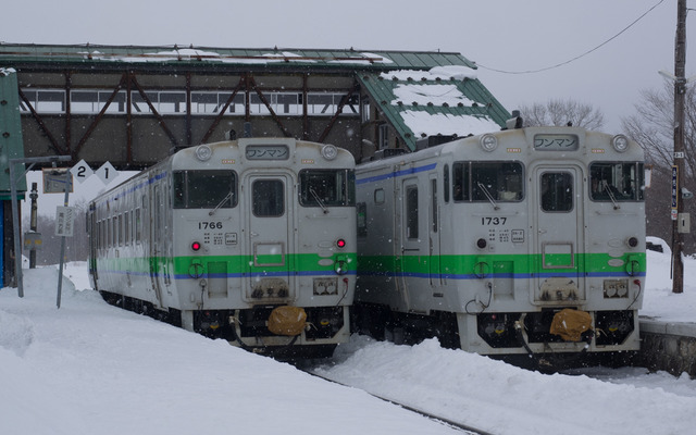 JR北海道は老朽化したキハ40形の置換え用として電気式の新型気動車を導入する。写真は根室本線のキハ40形。