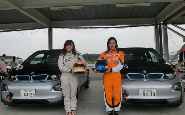 岩岡万梨恵さん（左）と北平絵奈美さん