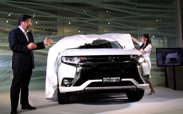 三菱 アウトランダーPHEV