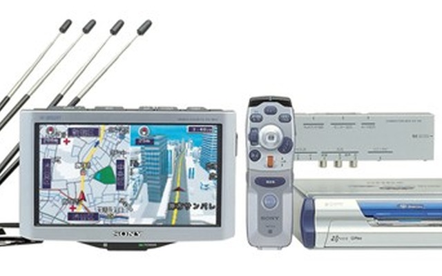 ソニー『NVX-M7000』---メモリースティックが車内進出