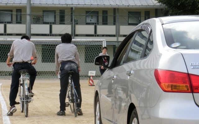 【自転車】JAF京都、高校生向け自転車交通安全教室…交通違反を解説