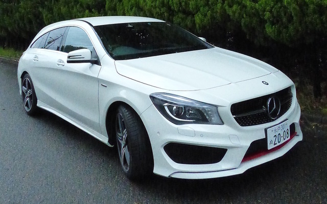 メルセデスベンツ CLAシューティングブレーク 250 SPORT 4MATIC