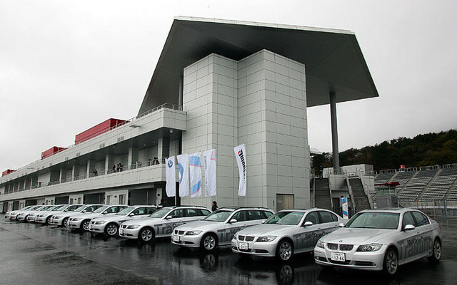 駆け抜ける歓びの源…BMWドライバー トレーニング リポート