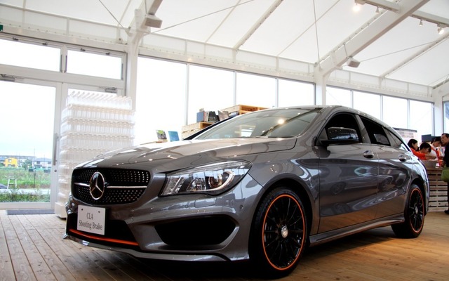 メルセデスベンツ CLA250シューティングブレークオレンジアートエディション