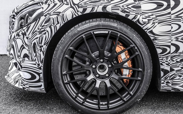 メルセデス AMG の謎の開発プロトタイプ車