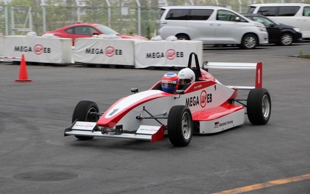 フォーミュラカー同乗体験 CIRCUIT EXPERIENCE