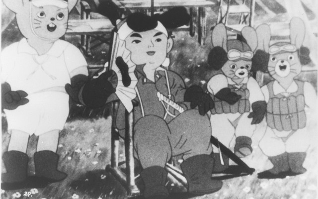 　(c)1945松竹株式会社）