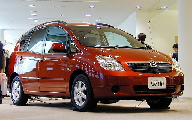 【新型トヨタ『スパシオ』】“ママの小部屋”は5+2シーター