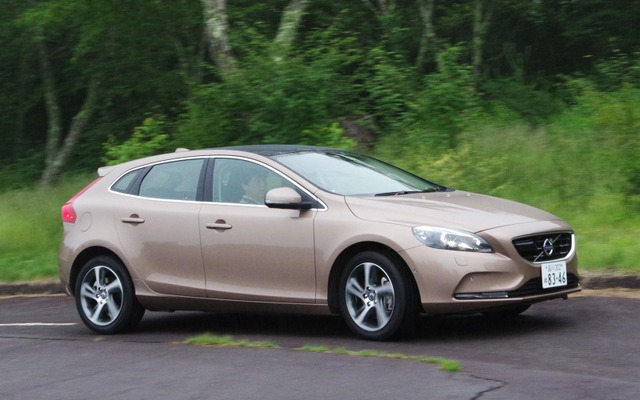 ボルボ V40 D4 SE
