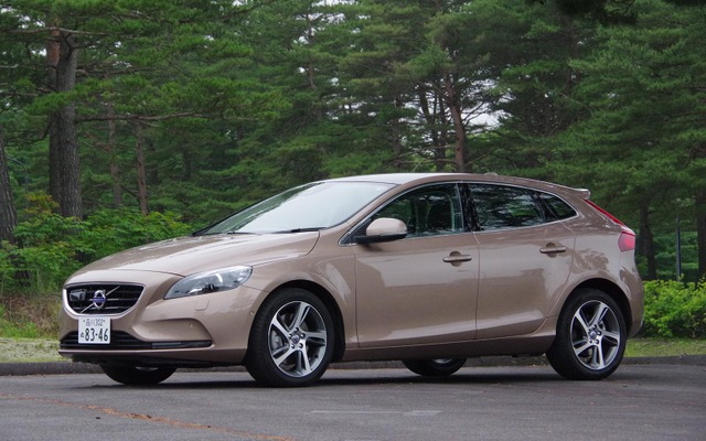 ボルボ V40 D4 SE