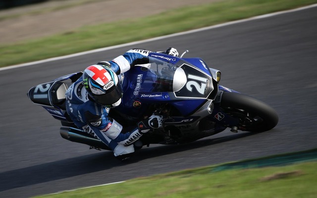 ヤマハが19年ぶりの鈴鹿8耐勝利。No.21 YAMAHA FACTORY RACING TEAM
