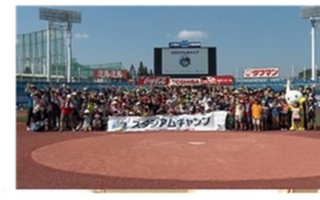 NECレノボ、ヤクルトスワローズの「スタジアムキャンプ」をサポート