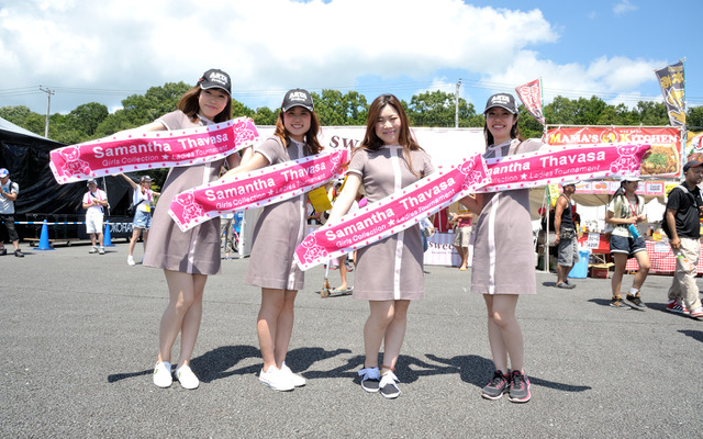 SUPER GT 第4戦で、Samantha Thavasaのバッグやスイーツを販売