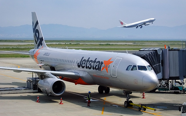 関空で休むジェットスター・ジャパンA320（8月6日、関空）