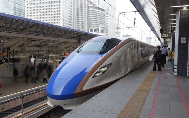 北陸新幹線「かがやき」号