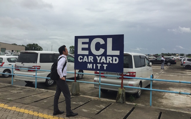 ECL自動車保管ヤード