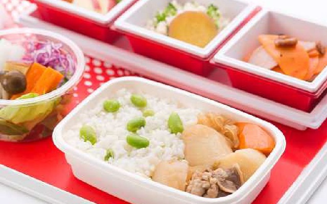 飯島 奈美さんプロデュースメニュー「こくうま肉じゃが」