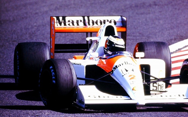 1991年、マクラーレン・ホンダ MP4/6でF1日本グランプリを走るゲルハルト・ベルガー