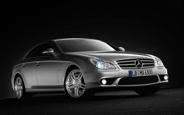 CLS63AMGを発売　AMG初の独自開発エンジン