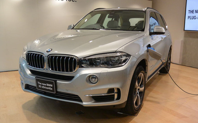 BMW X5 xDrive40e 発表会