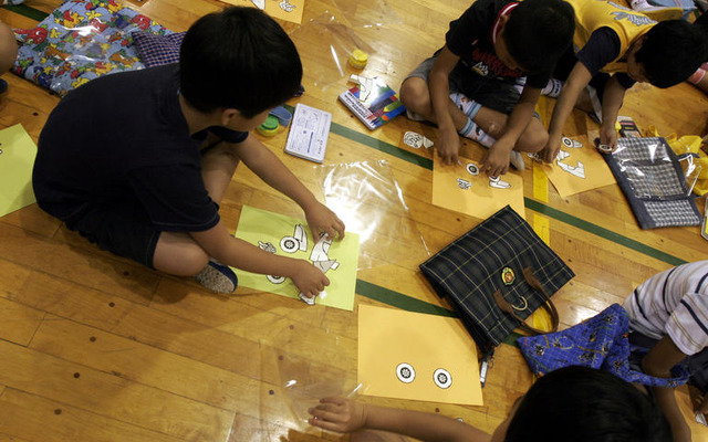 【F1の学校】1時間目：小学1−2年生がマシン作り