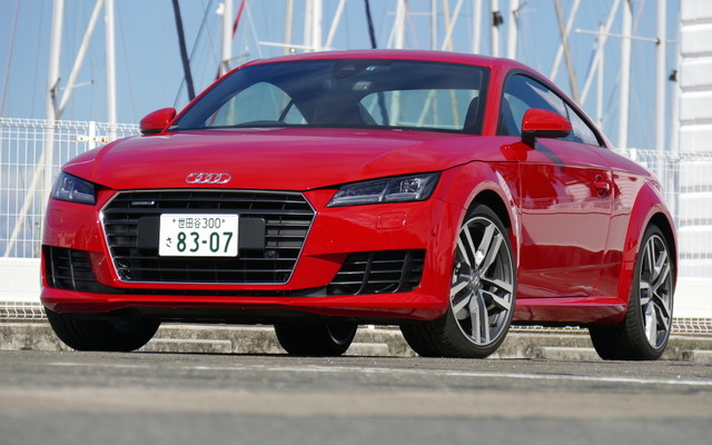 アウディTTクーペ 2.0TFSI quattro