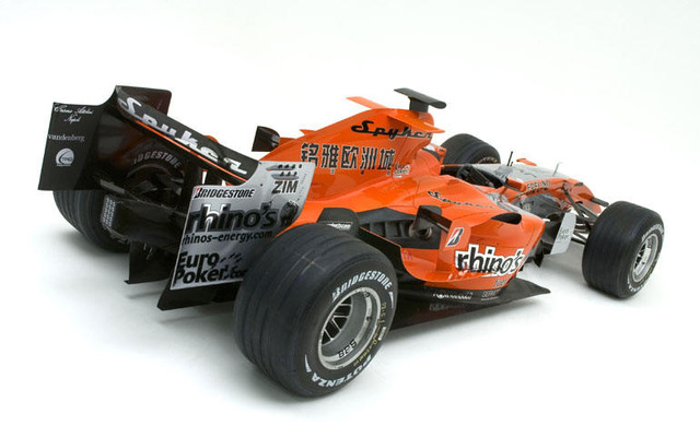 スパイカーMF1の新マシンがお目見え