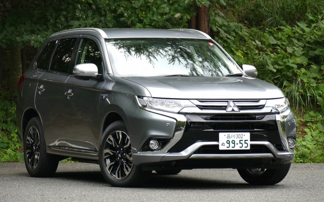 三菱アウトランダーPHEV