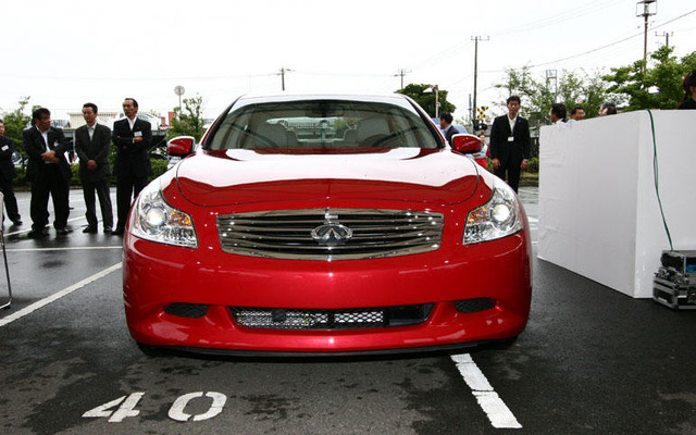 【日産1億台写真蔵】インフィニティ G35／日産 スカイライン