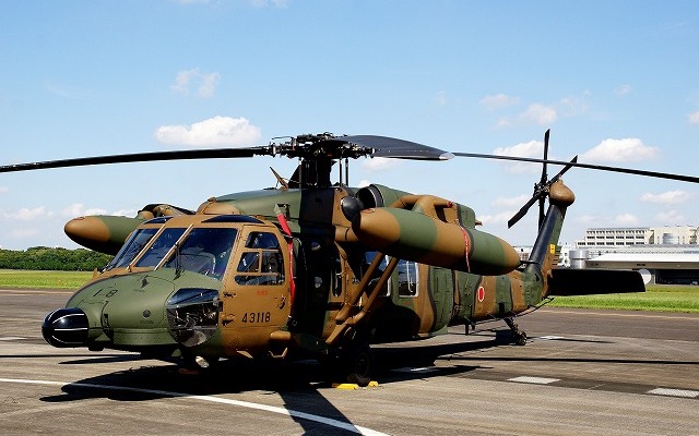 陸上自衛隊の多用途ヘリコブター「UH-60J」、北宇都宮駐屯地に配備されており、茨城県常総市へ実際に災害出動し、多くの人を救助した機体を展示した。