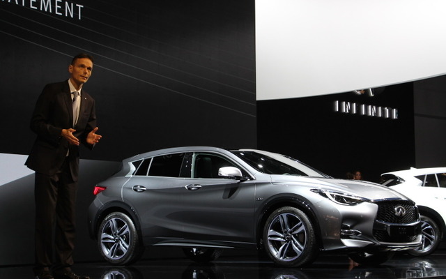 インフィニティ Q30（フランクフルトモーターショー15）
