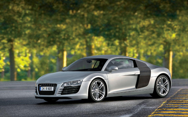 【パリモーターショー06】アウディ R8、ルマンからパリへ