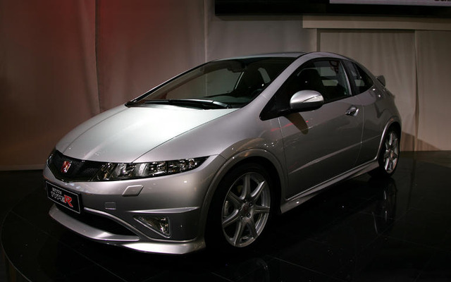 【パリモーターショー06】写真蔵…ホンダ シビック タイプR 量産型