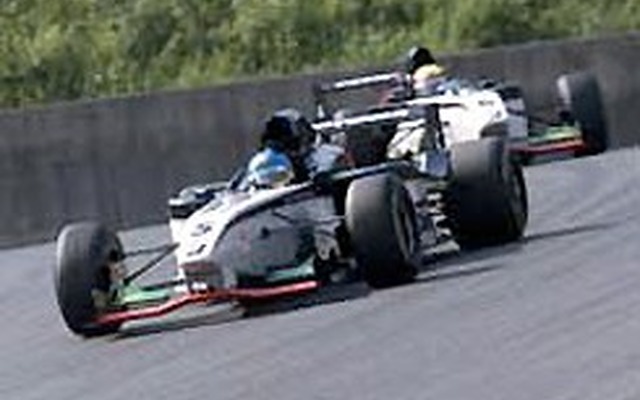 【Fニッポン第4戦 決勝】「本山と勝負をして勝ちたかった」服部尚貴が3勝目