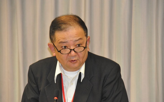 委員長に就任した森猛法政大学教授（13日・落橋防止装置等の溶接不良に関する有識者委員会）