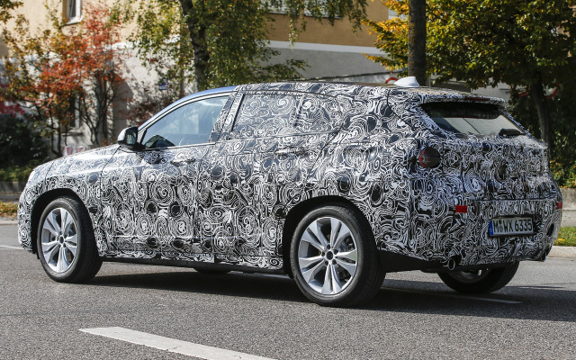 BMW X2 スクープ写真