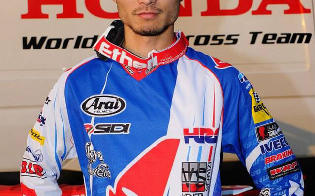 山本鯨選手