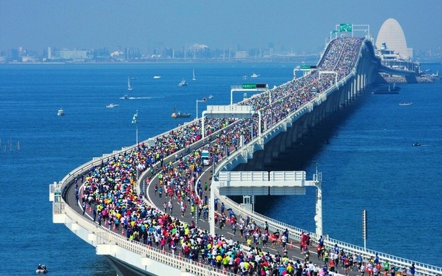 東京湾アクアラインを走るマラソン大会、2016年10月開催