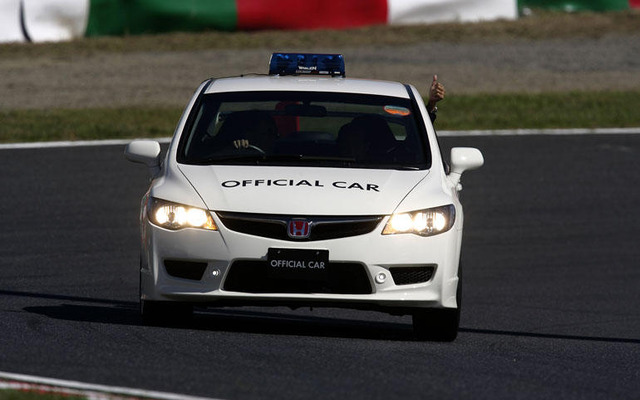 【F1日本GP】写真蔵…オフィシャルカーにシビック タイプR 4ドアセダン